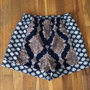 Patterned High Rise Shorts